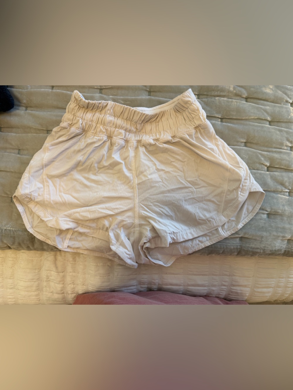 lululemon athletica women's light beige athletic shorts